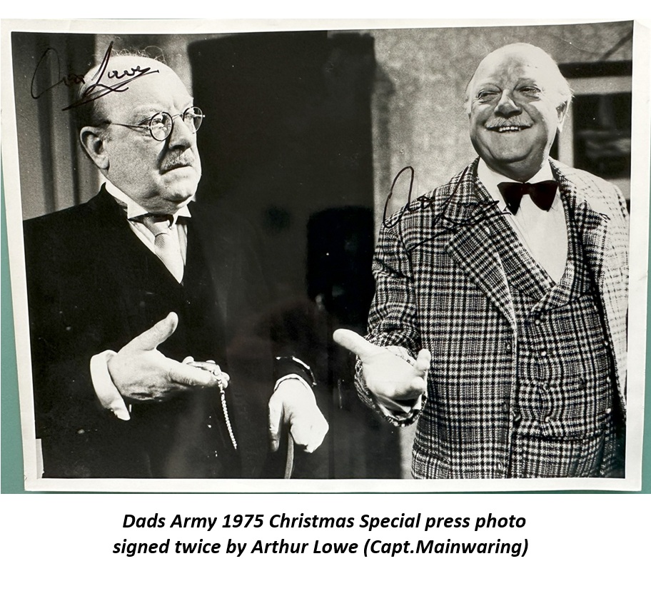 Dad's Army Dads ARTHUR LOWE signed photo RARE