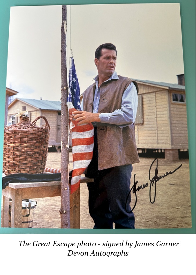 James Garner THE GREAT ESCAPE 1963 signed photo USA Flag
